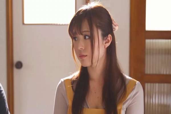ADN-039 Yuino Vô Tình Gặp Lại Thầy Giáo Cũ