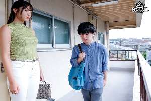 Chị Hàng Xóm Dâm Đãng