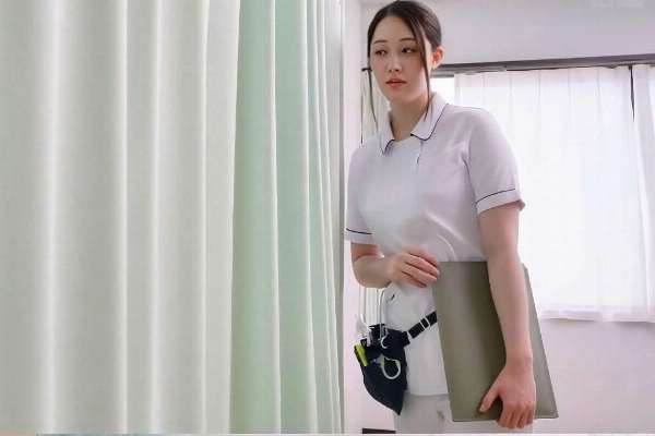 MOON-044 Cô Y Tá Sayuri Hayama Dâm Đãng