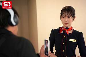 SONE-770 Nữ tiếp viên hàng không xinh đẹp Emika Shirakami